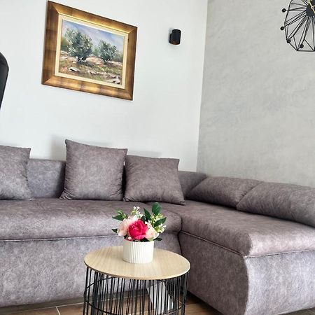 Luxury Apartment Dreamview สปลิท ภายนอก รูปภาพ