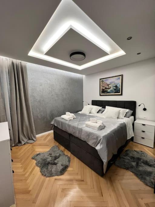 Luxury Apartment Dreamview สปลิท ภายนอก รูปภาพ